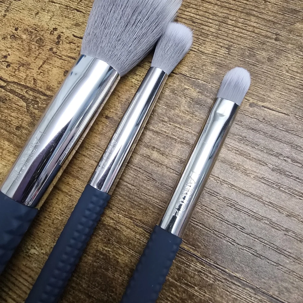 Laruce makeup brush